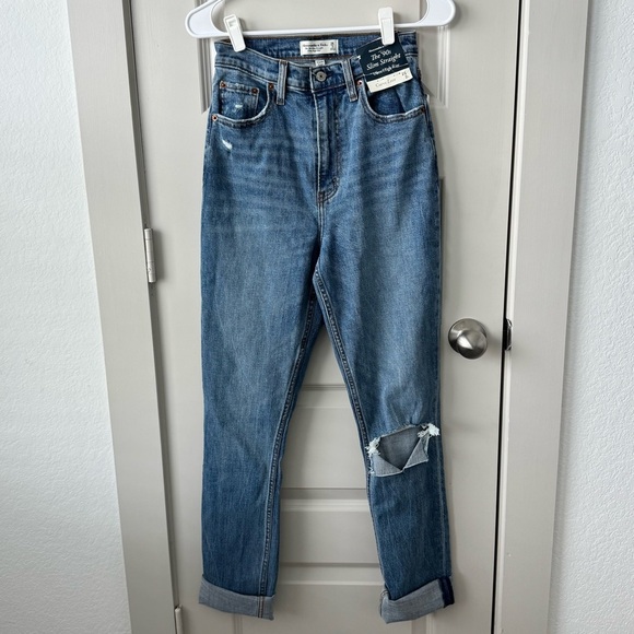 Abercrombie & Fitch Curve Love The 90’s Slim Straight Ultra High Rise 26W 2L - Picture 1 of 5
